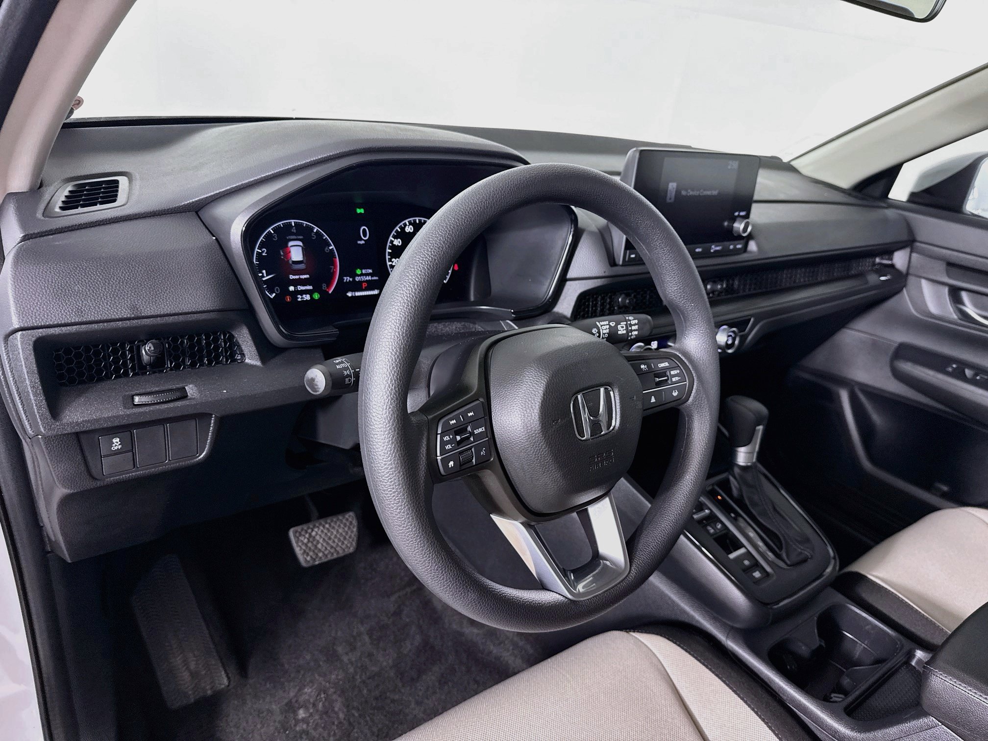 Used 2025 Honda CR-V LX image 8