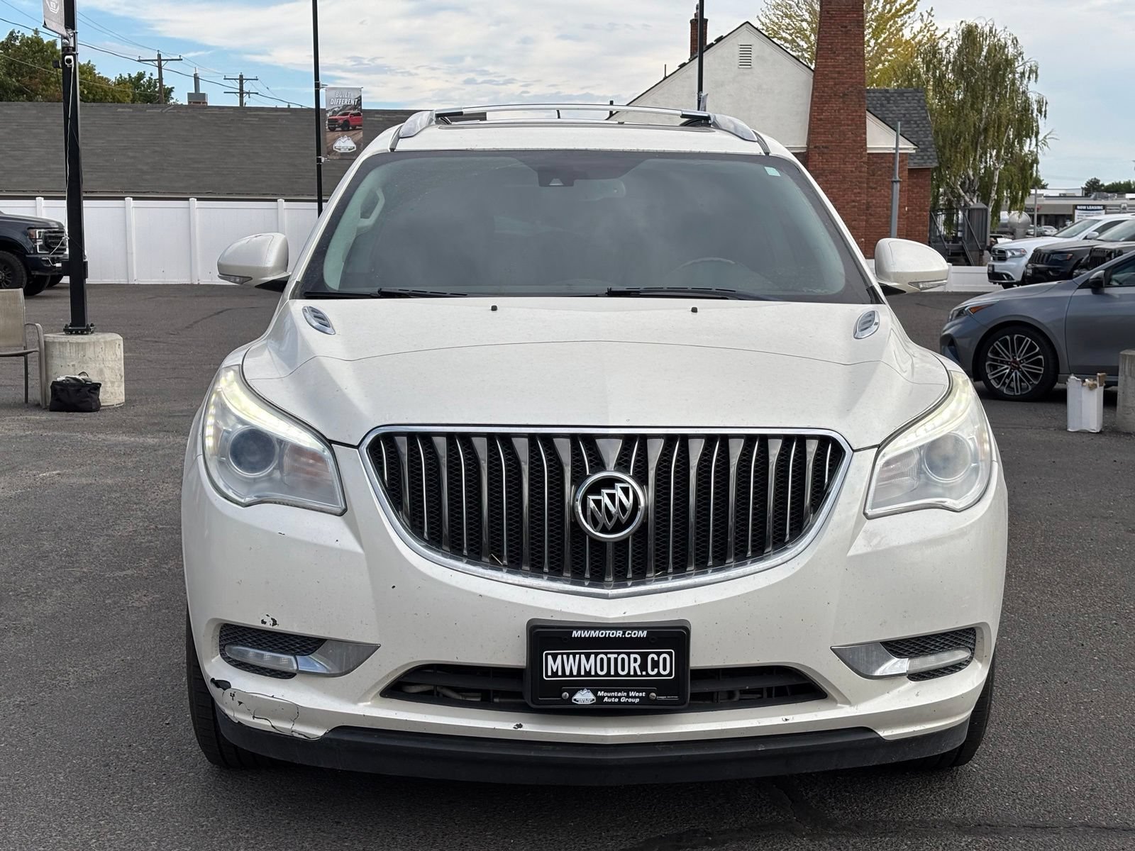 Used 2014 Buick Enclave Premium AWD/4WD image 2