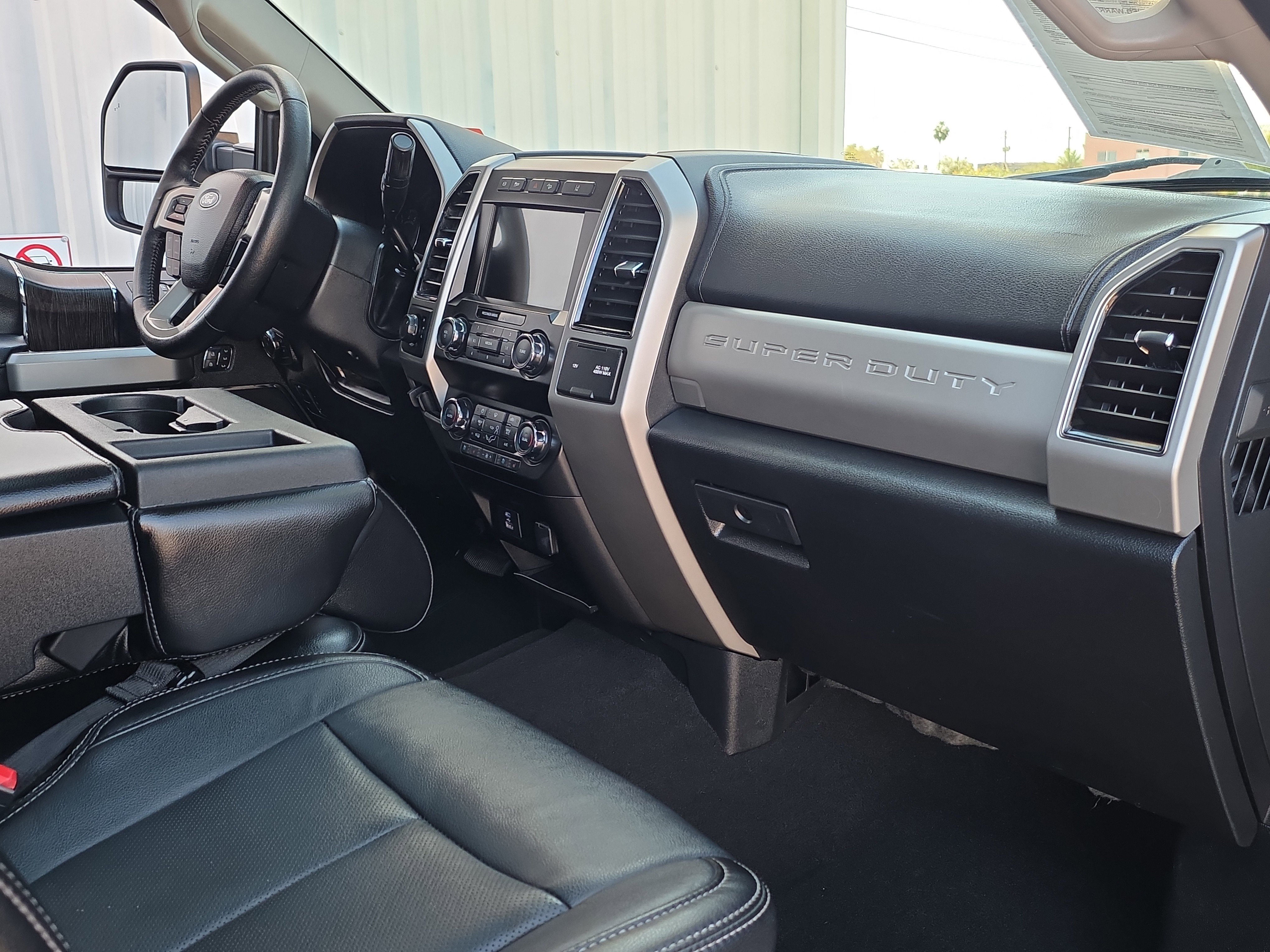 Used 2020 Ford F250 Lariat image 39