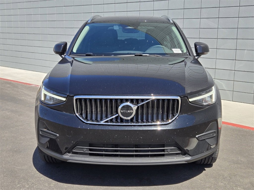 New 2025 Volvo XC40 B5 Core w/ Protection Package Premier image 5