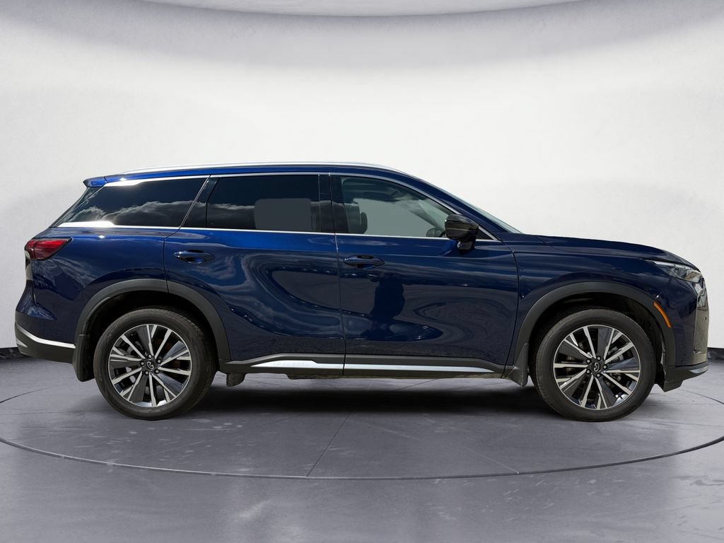 Certified 2026 INFINITI QX60 Luxe w/ Family Package AWD/4WD image 4