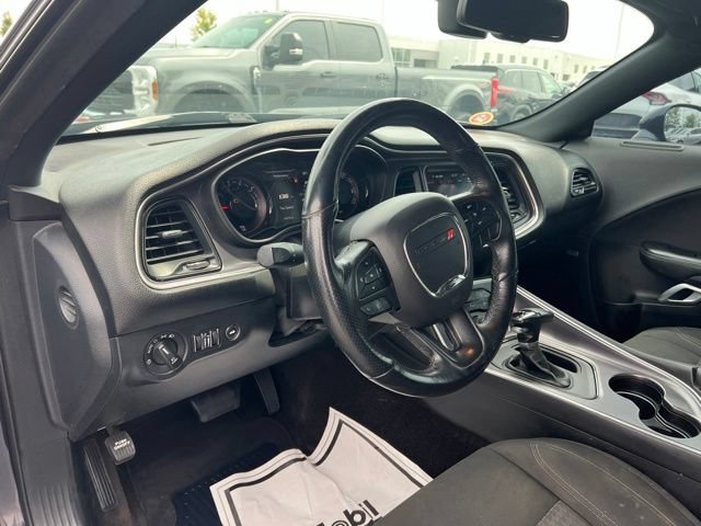 Used 2018 Dodge Challenger R/T w/ Driver Convenience Group RWD image 9
