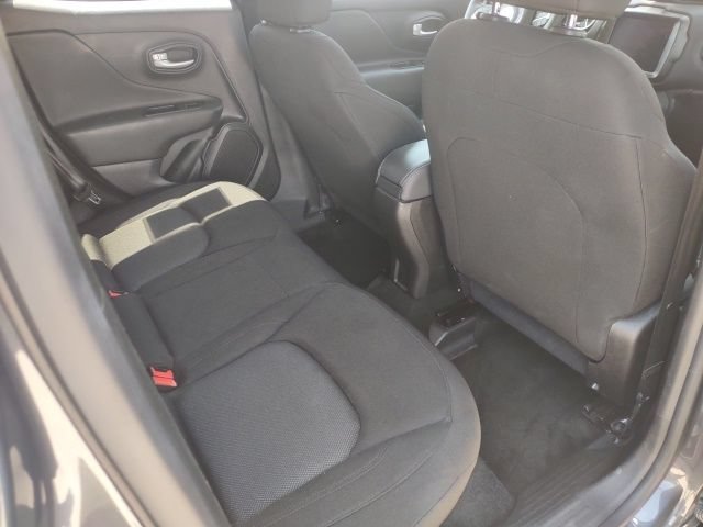 Used 2023 Jeep Renegade Latitude AWD/4WD image 21