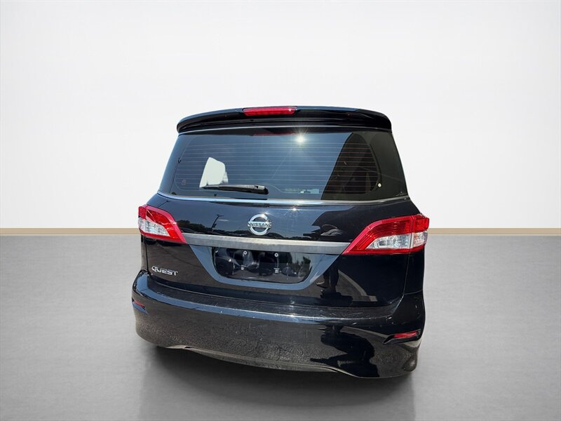 Used 2015 Nissan Quest S FWD image 5