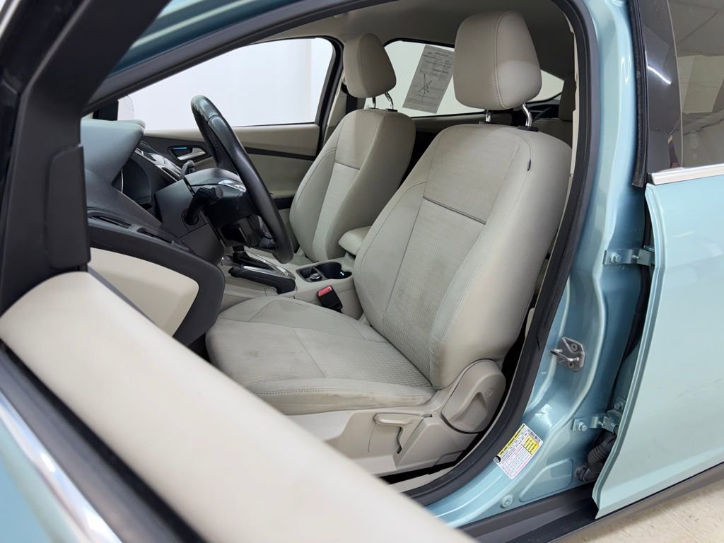 Used 2012 Ford Focus SEL image 19