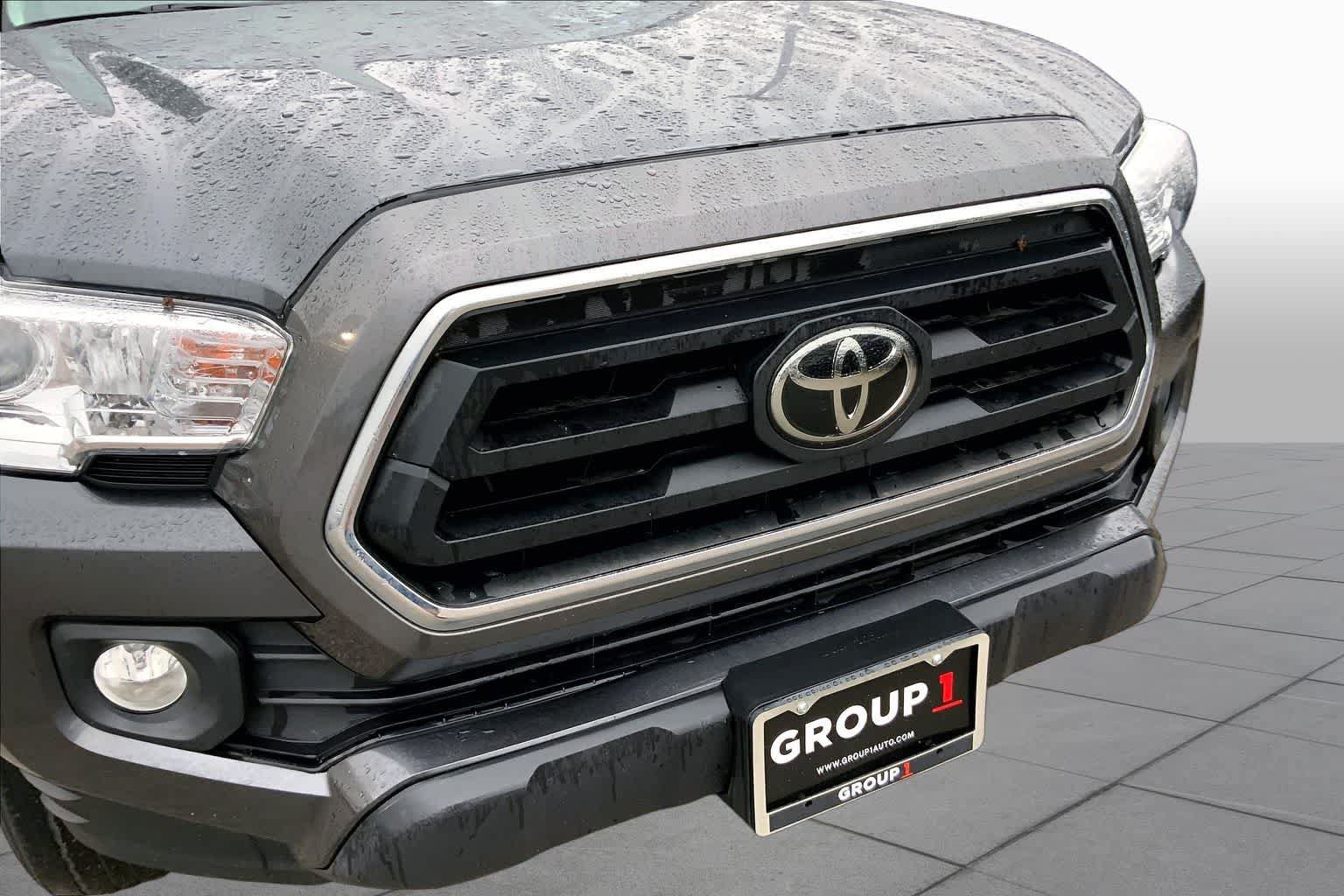 Used 2022 Toyota Tacoma SR5 RWD image 29