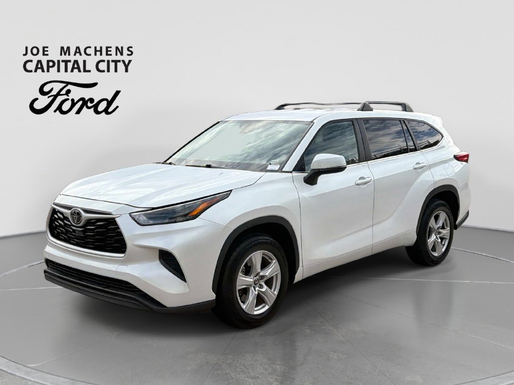 Used 2023 Toyota Highlander L FWD image 10