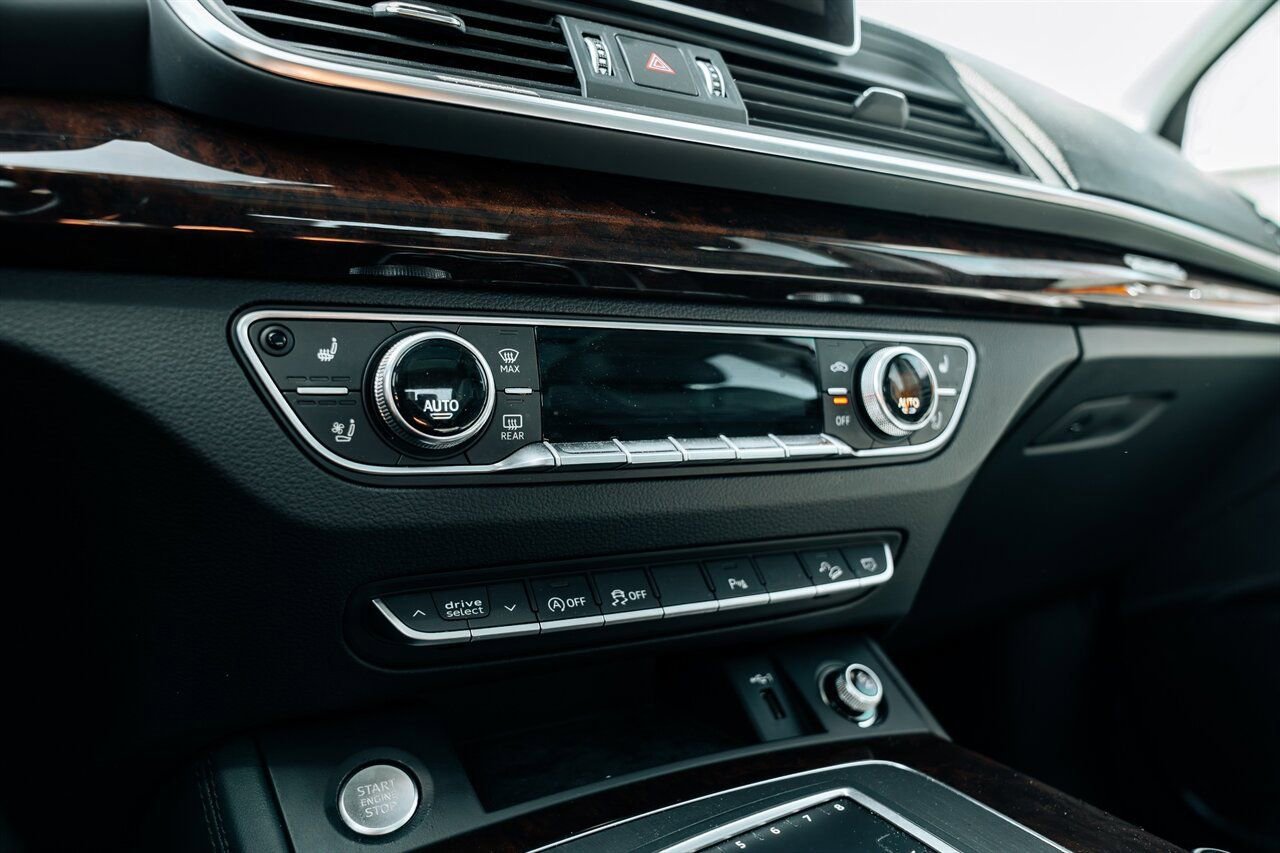 Used 2020 Audi Q5 2.0T Premium Plus w/ Premium Plus Package image 27