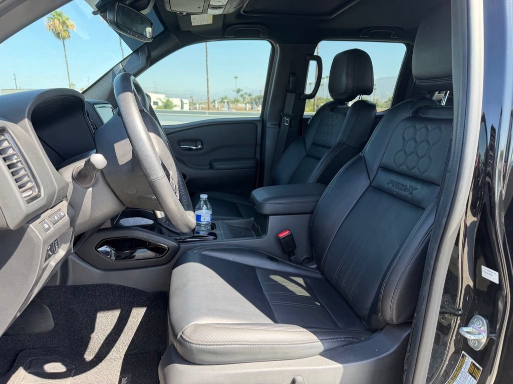 Used 2022 Nissan Frontier Pro-X w/ Pro-X Premium Package RWD image 5