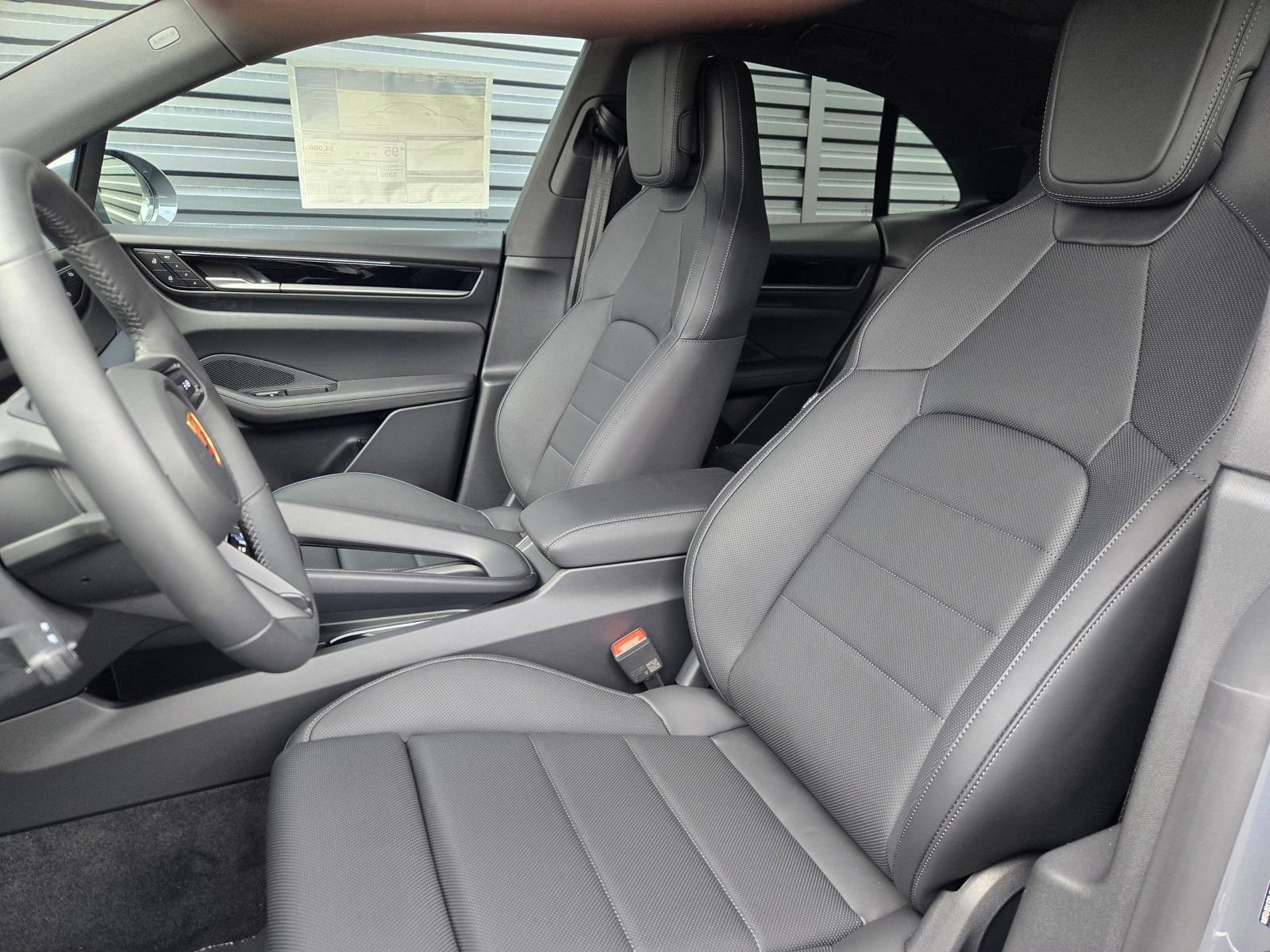 New 2026 Porsche Macan 4 Electric AWD/4WD image 5