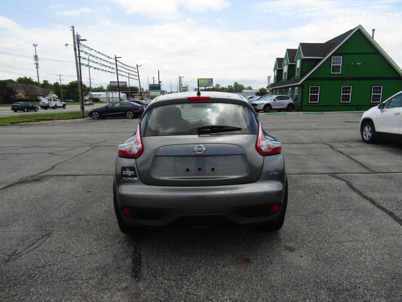 Used 2016 Nissan Juke S AWD/4WD image 6