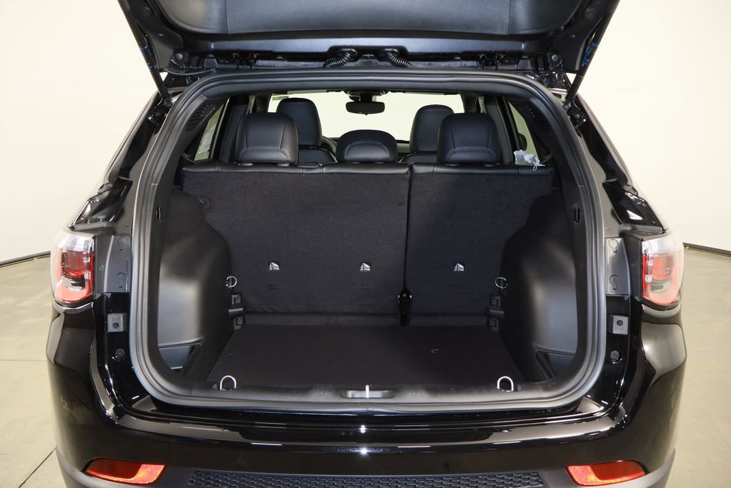 New 2026 Jeep Compass Latitude image 18