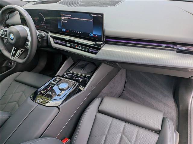 Used 2026 BMW 530i w/ M Sport Package RWD image 23