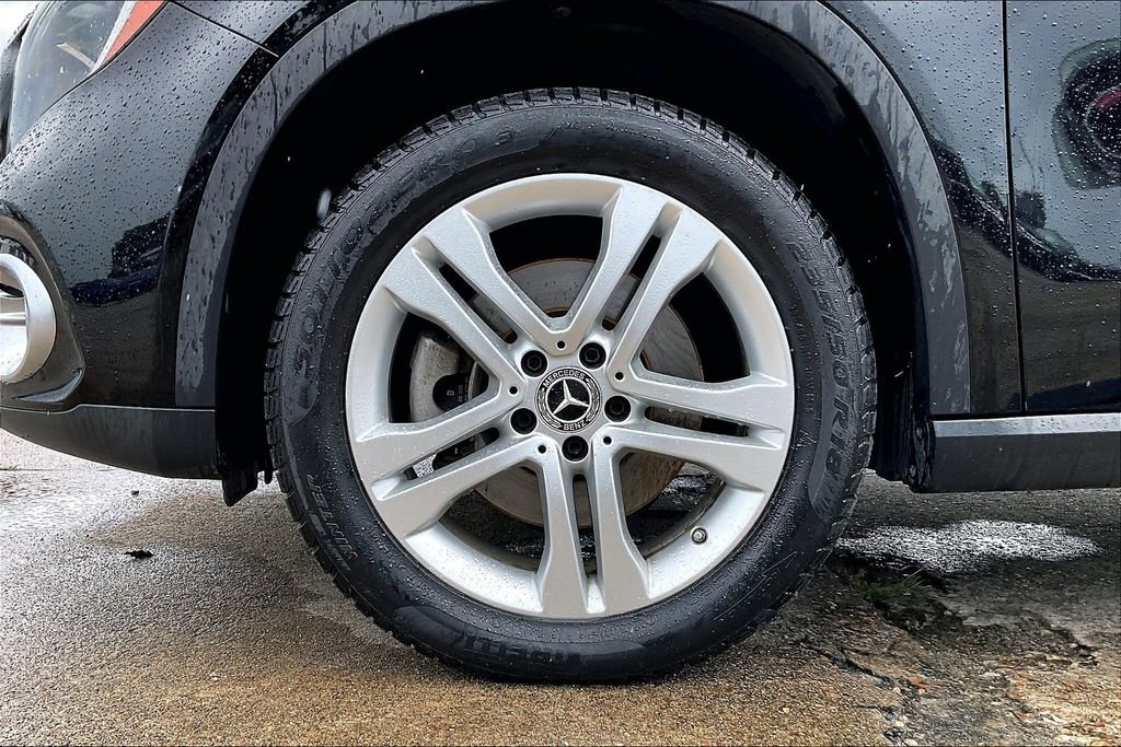 Used 2019 Mercedes-Benz GLA 250 4MATIC image 35