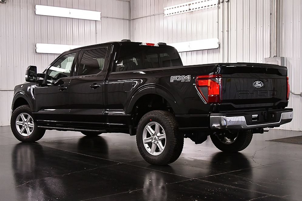 New 2026 Ford F150 XLT w/ Equipment Group 302A MID AWD/4WD image 5