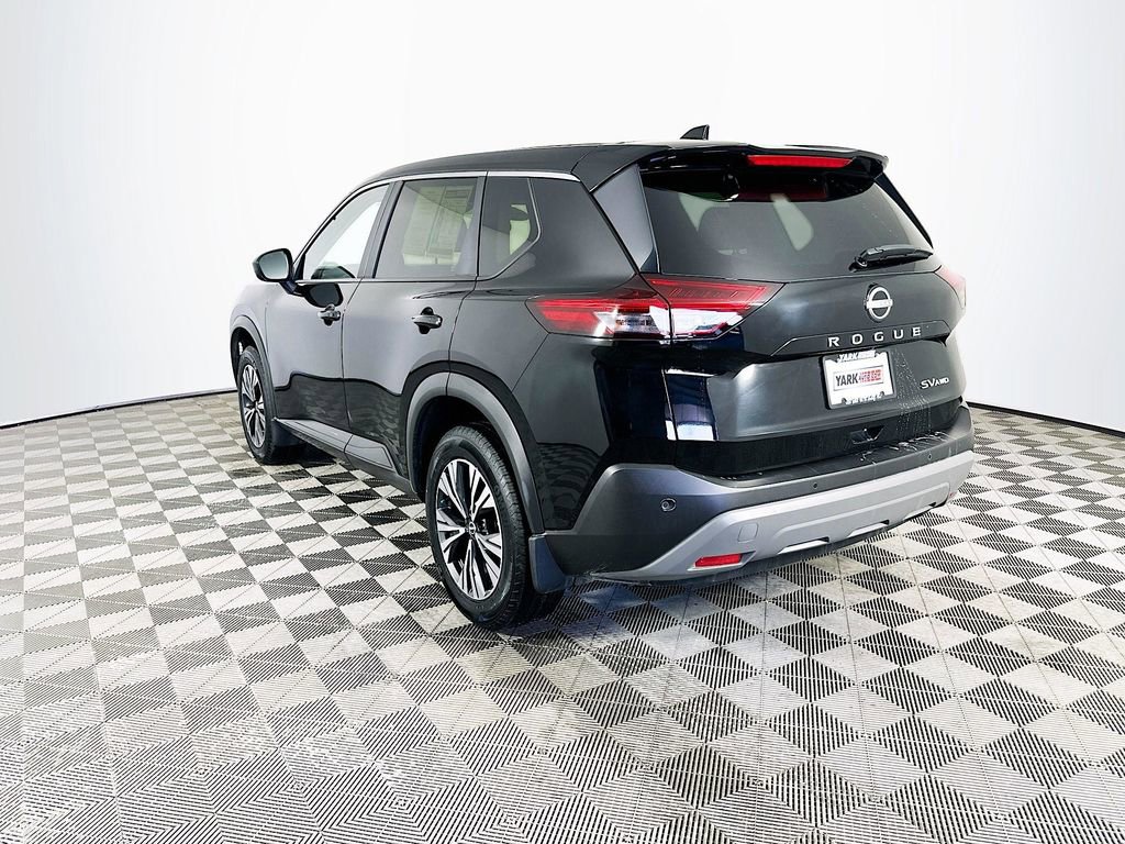 Certified 2023 Nissan Rogue SV image 8