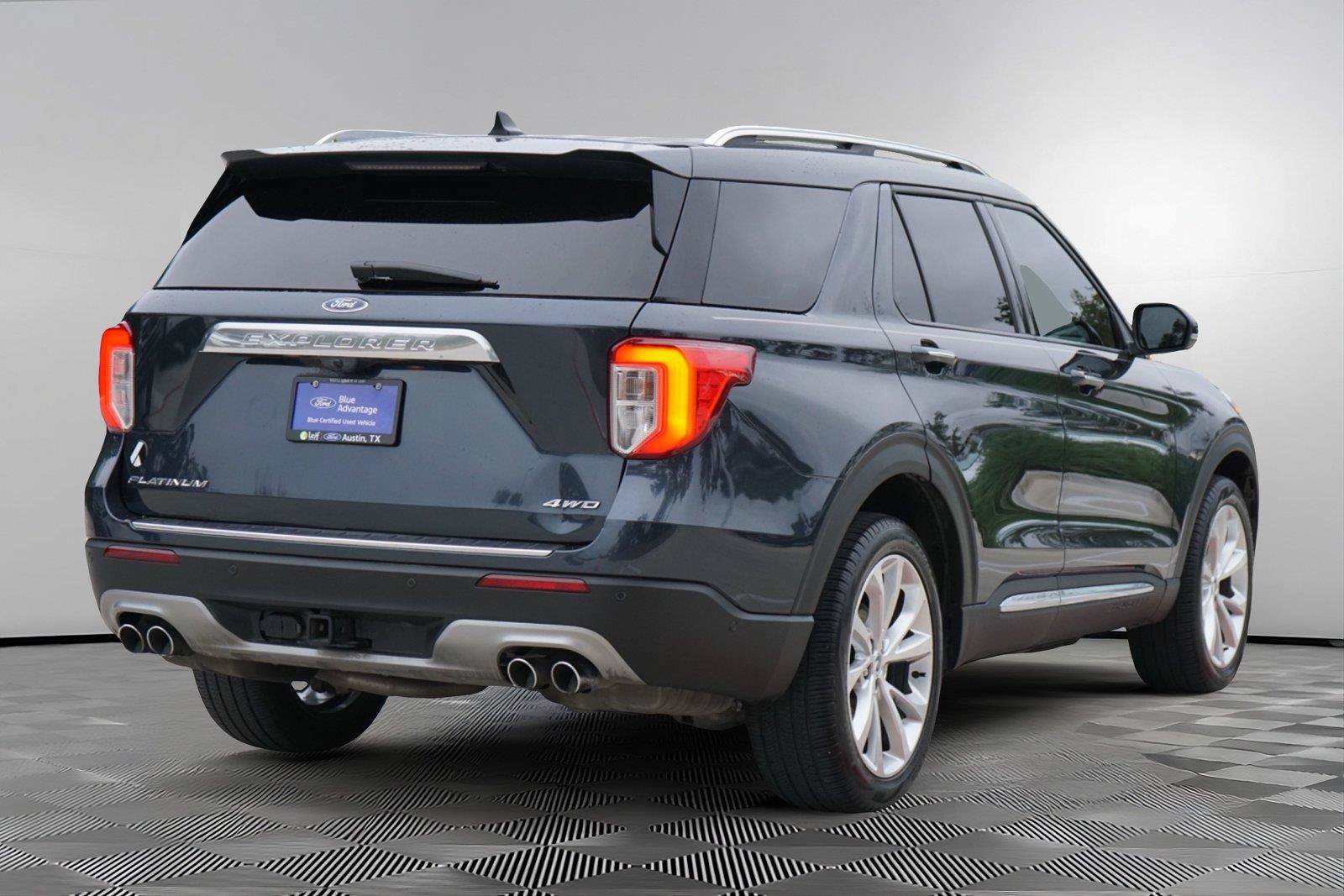 Used 2022 Ford Explorer Platinum w/ Equipment Group 601A AWD/4WD image 5