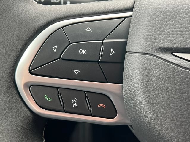 New 2027 Chrysler Pacifica Select AWD/4WD image 20