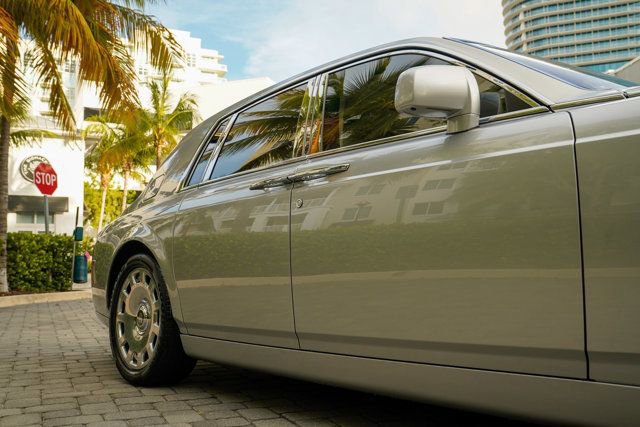 Used 2013 Rolls-Royce Phantom Sedan image 39