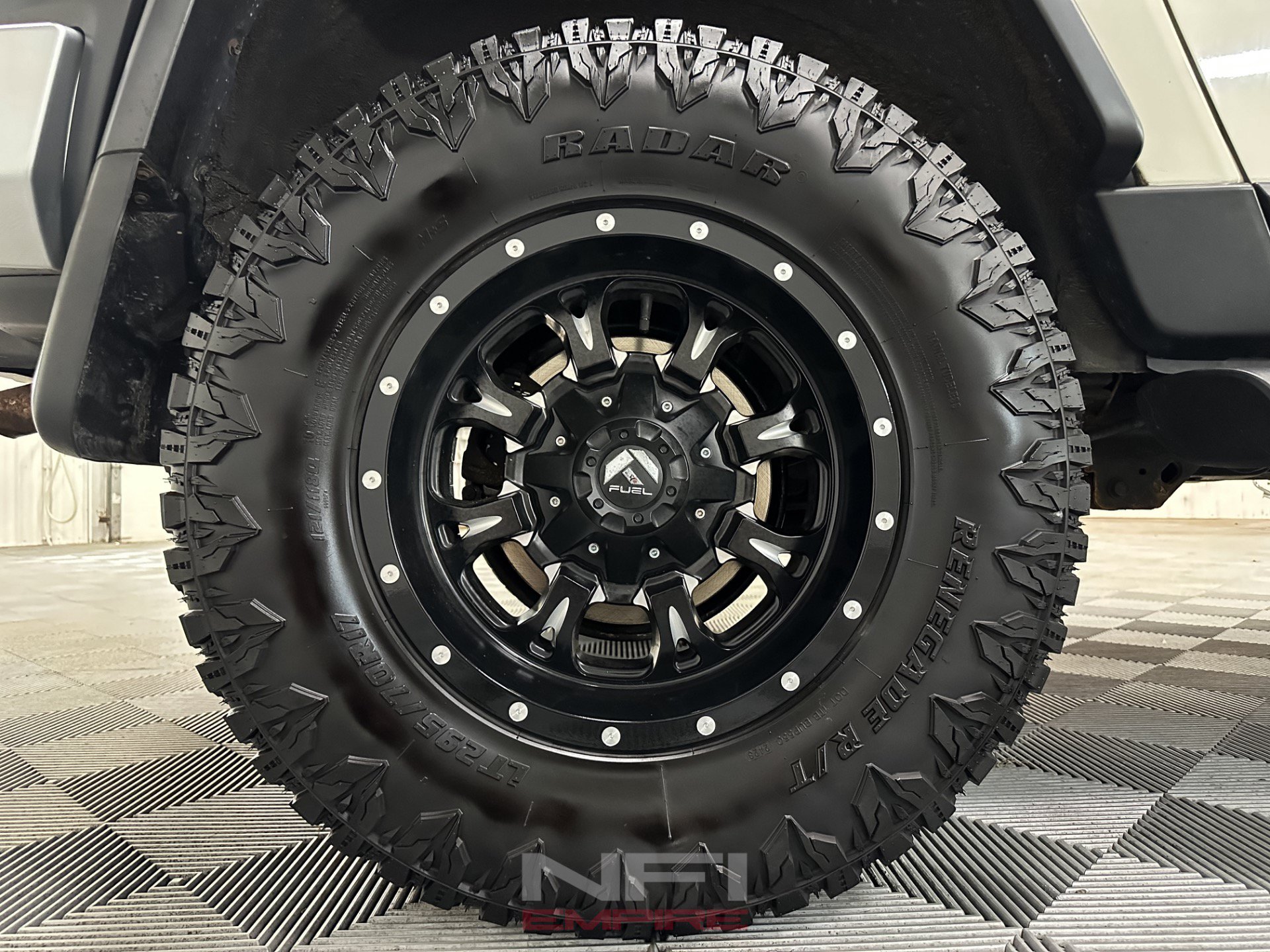 Used 2013 Toyota FJ Cruiser 4WD w/ Upgrade Pkg image 18