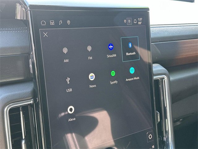 Used 2025 GMC Yukon XL Denali image 12