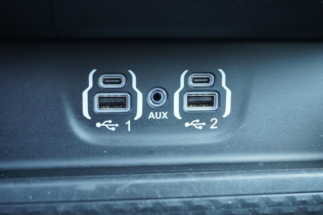 Used 2024 RAM 1500 Limited image 13