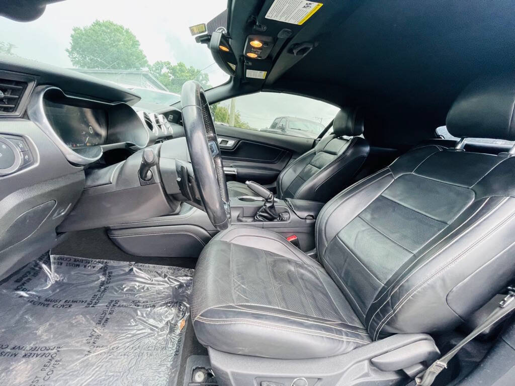 Used 2019 Ford Mustang GT Premium w/ Equipment Group 401A RWD image 17