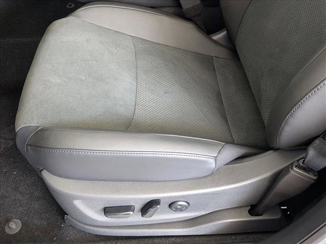 Used 2025 Nissan Ariya AWD image 4