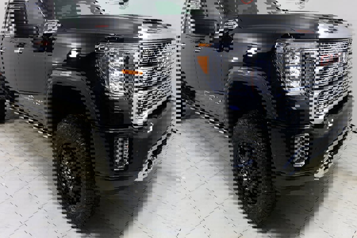 Used 2022 GMC Sierra 3500 Denali image 37