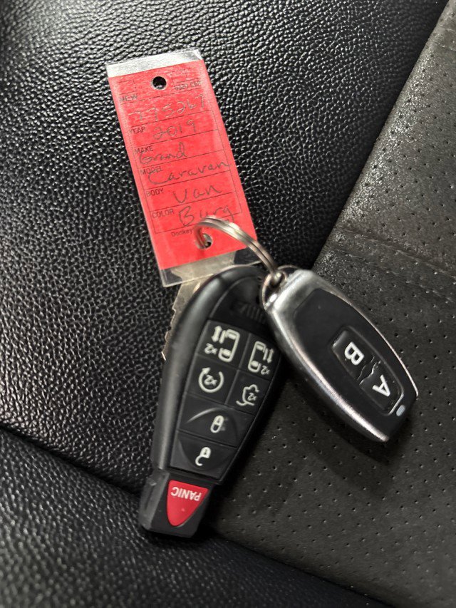 Used 2019 Dodge Grand Caravan SXT image 35