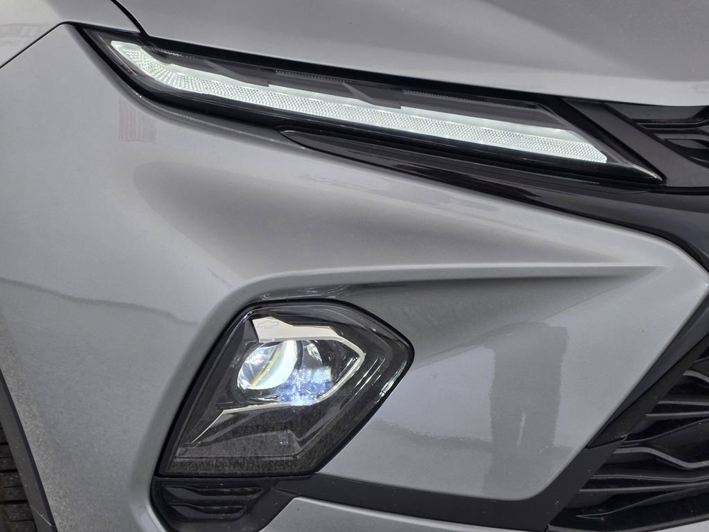 New 2026 Chevrolet Blazer LT w/ LPO, Black Grille Bar Package image 10