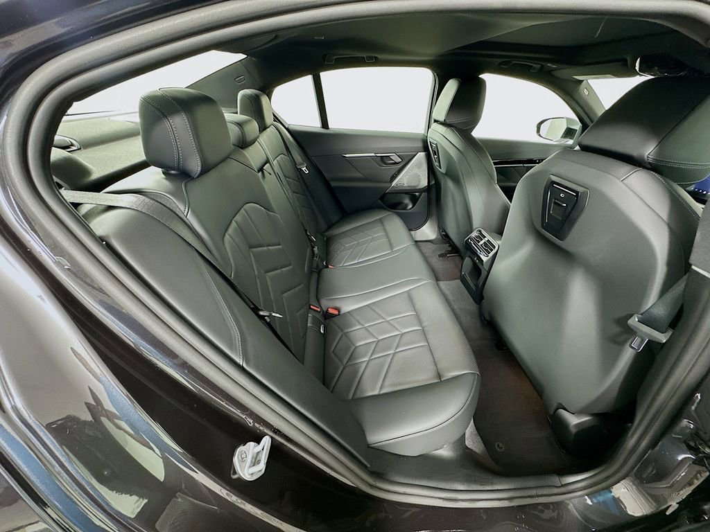 Used 2025 BMW 530i 530i w/ Premium Package image 28