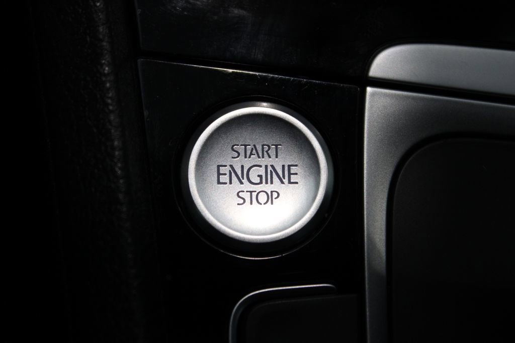 Used 2018 Volkswagen GTI SE image 22