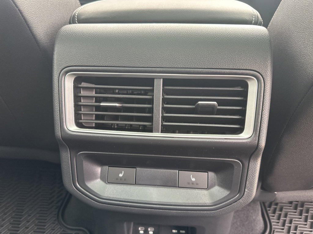 New 2025 Volkswagen Atlas Cross Sport SEL image 13