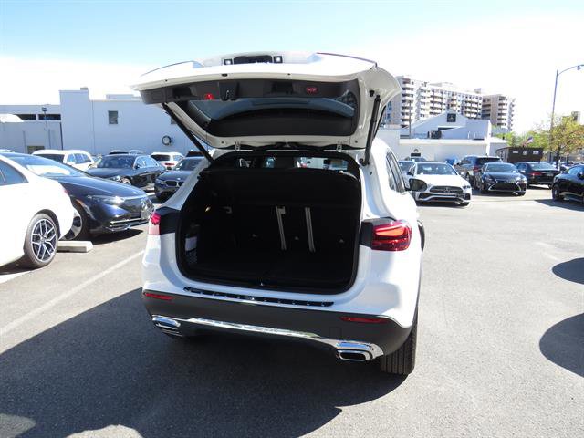 Used 2025 Mercedes-Benz GLA 250 4MATIC image 29
