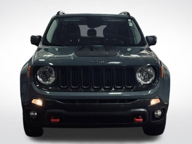 Used 2016 Jeep Renegade Trailhawk w/ Premium Trailhawk Package image 8
