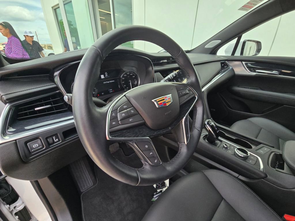 Used 2024 Cadillac XT5 Premium Luxury FWD image 12