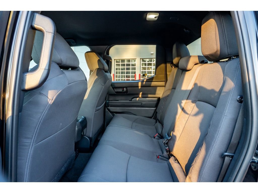 Certified 2025 Toyota Tacoma SR5 AWD/4WD image 12