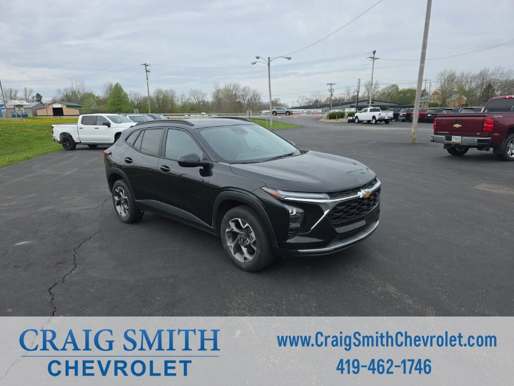 Used 2024 Chevrolet Trax LT FWD image 8