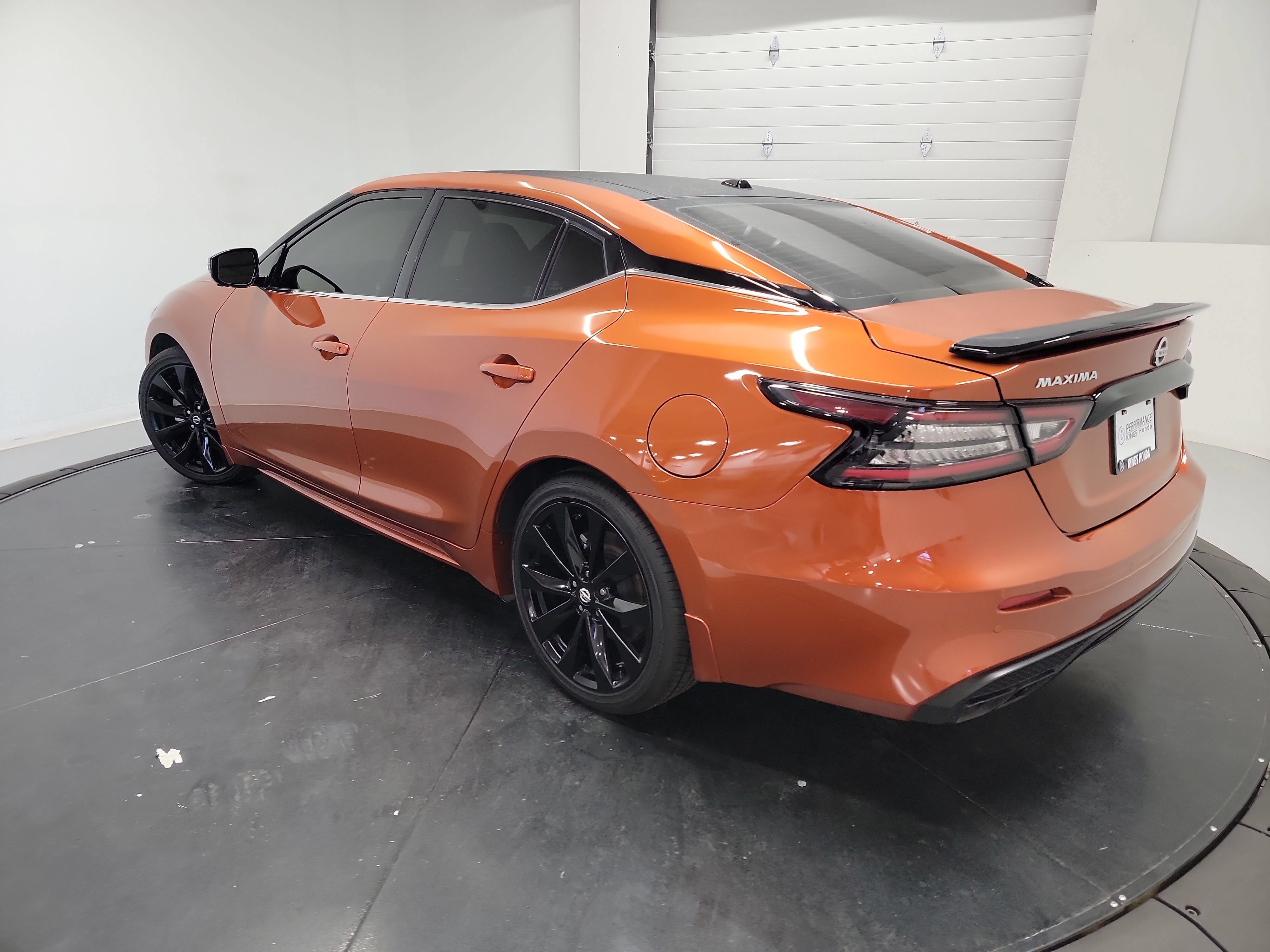 Used 2021 Nissan Maxima SR w/ Sport Mat Group FWD image 6