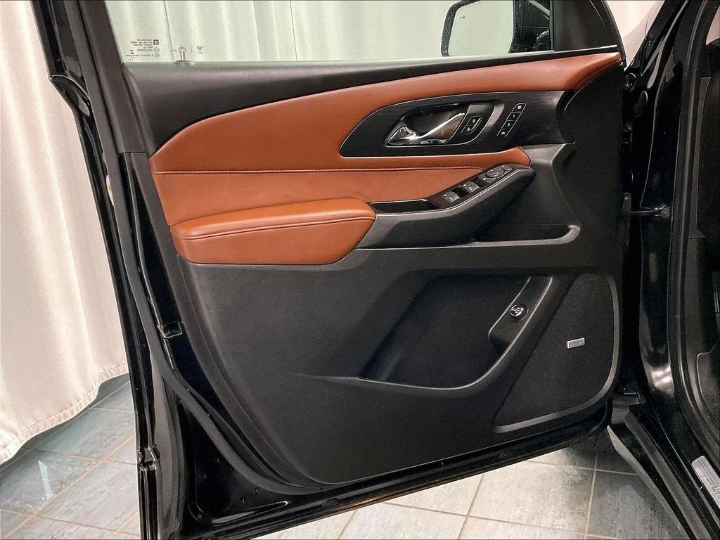 Used 2018 Chevrolet Traverse High Country AWD/4WD image 9