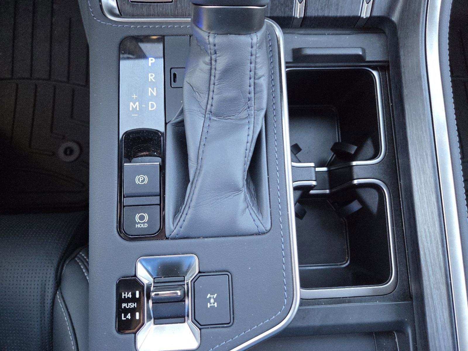 Used 2025 Lexus GX 550 image 6