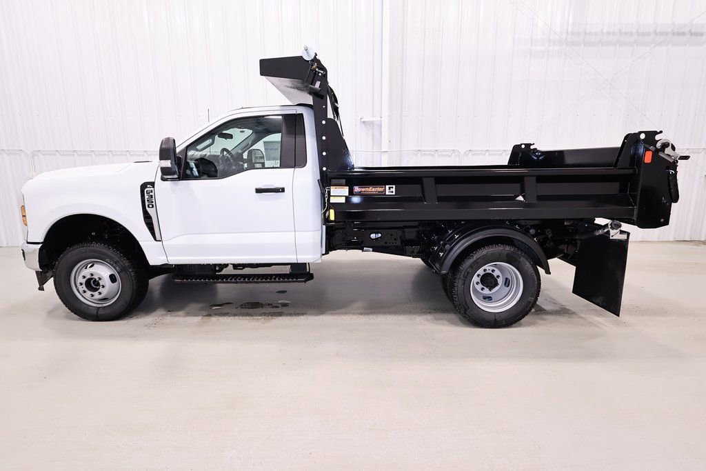 New 2025 Ford F350 XL w/ XL Chrome Package image 4