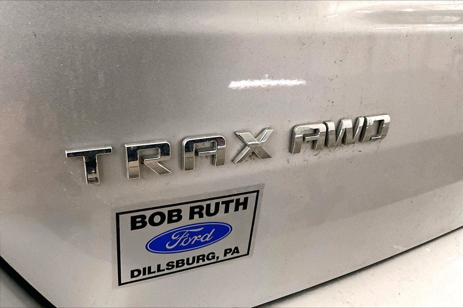 Used 2019 Chevrolet Trax LT w/ LT Convenience Package image 13