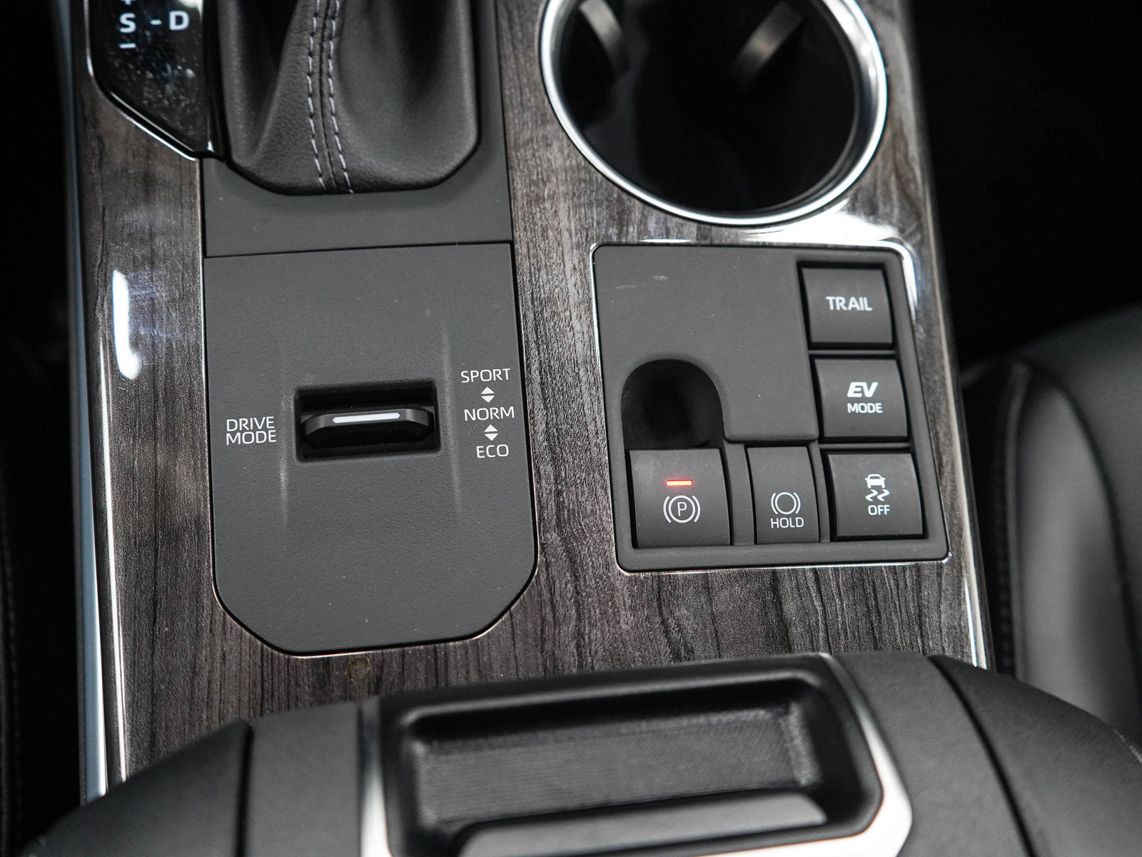 Used 2026 Toyota Highlander Platinum AWD/4WD image 23
