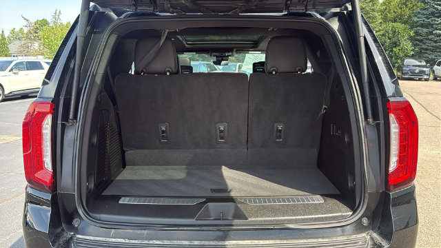 Used 2023 GMC Yukon Denali Ultimate AWD/4WD image 26
