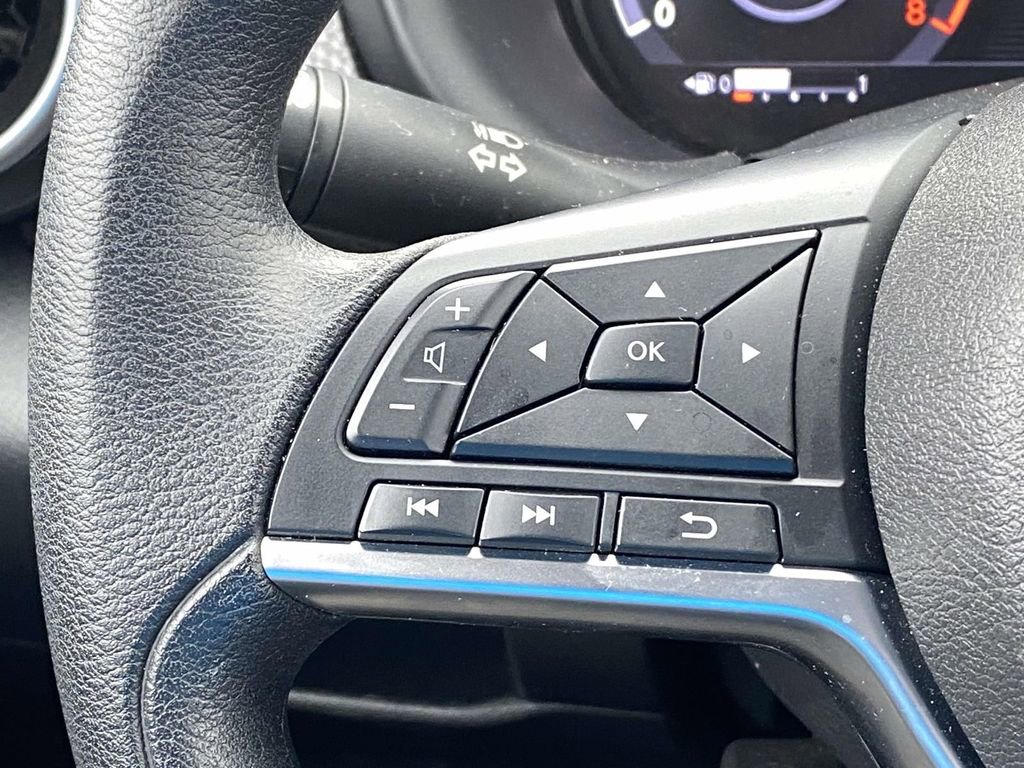 Used 2024 Nissan Kicks SV image 20