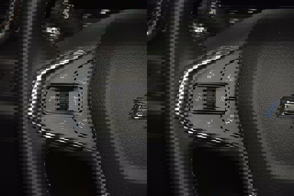 New 2026 Chevrolet Trax ACTIV w/ Sunroof Package FWD image 36