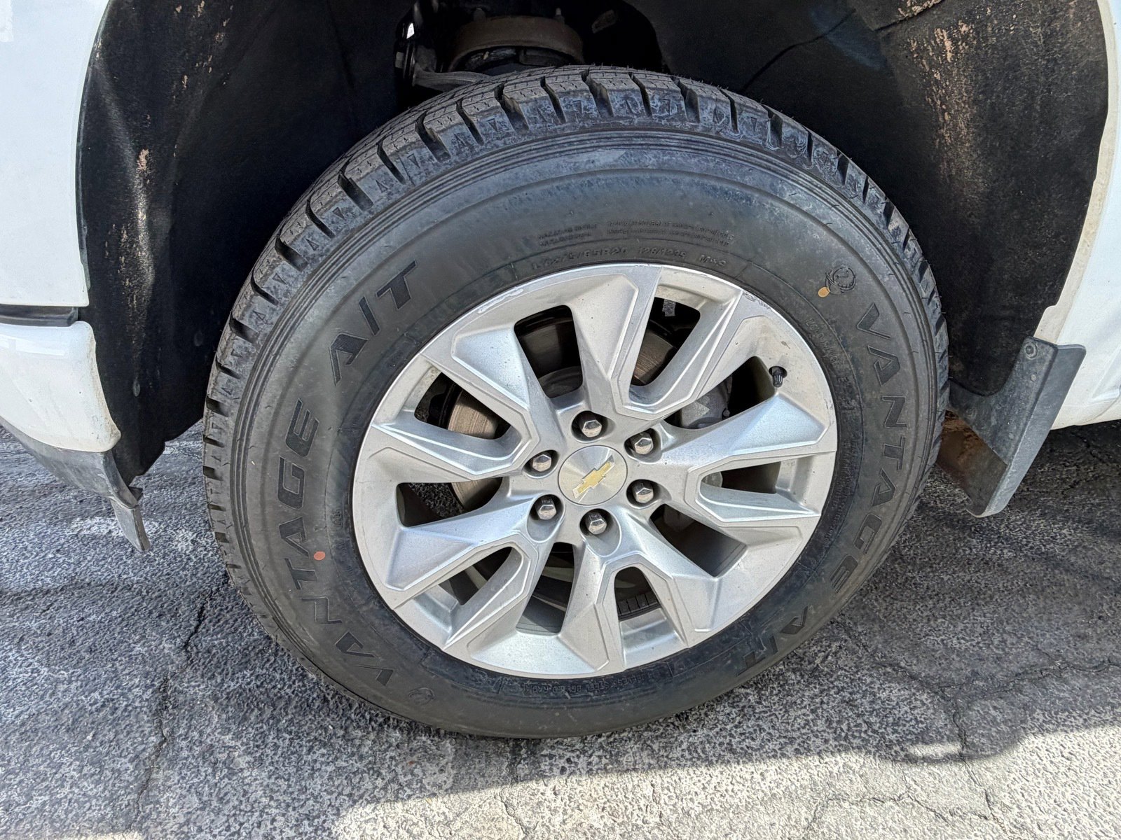 Used 2021 Chevrolet Silverado 1500 Custom image 5