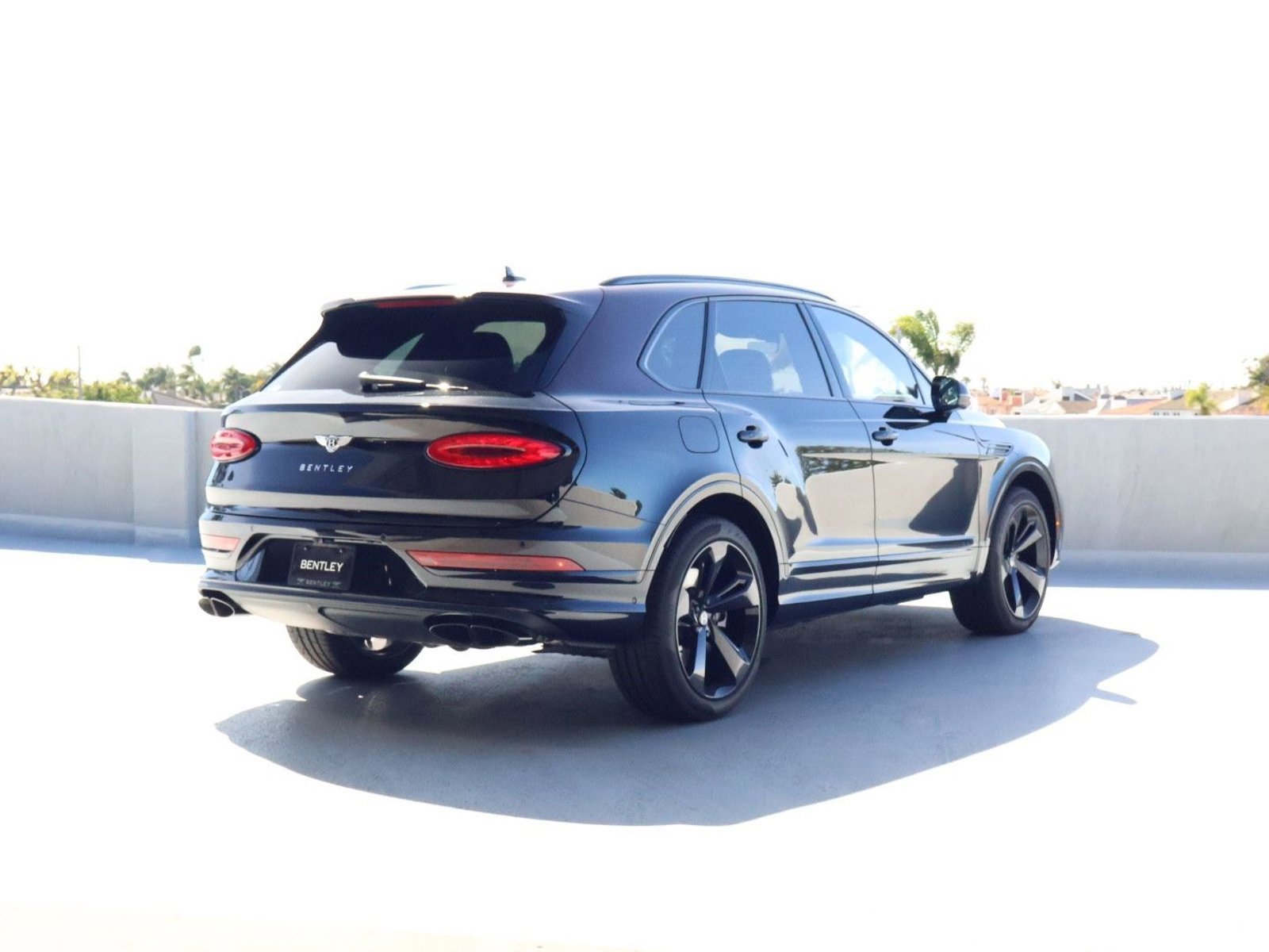 Certified 2025 Bentley Bentayga image 12